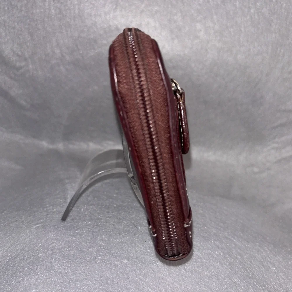 TIGNANELLO Two Tone Burgundy Leather Zip Around Wallet  Card Slots Key Ring EUC